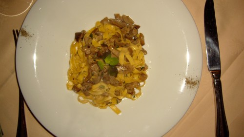 Tagliatelle con Porcini and Nipitella alla Toscana